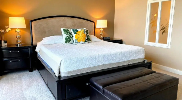 Люкс Vacation Rental Studios at Royal Garden Waikiki