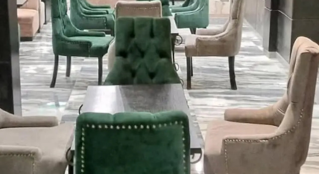 London Branch Hotel and Restaurant