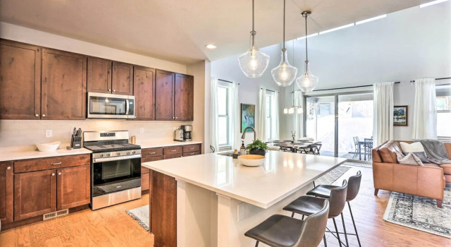 Коттедж с 3 комнатами Hike & Ski: Stunning Home w/ Hot Tub in Granby!