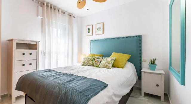 Paseo Marítimo Rey de España esquina Lope de Vega 1 dormitorio más sofá cama salón y cama supletoria