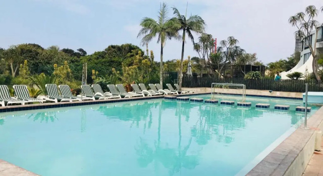 Breakers Resort Apartments