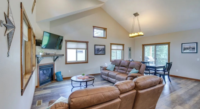 Family-friendly Lead Cabin Near Atv/snowmobiling, Reserva ahora Casa o chalet Lead Colinas Negras