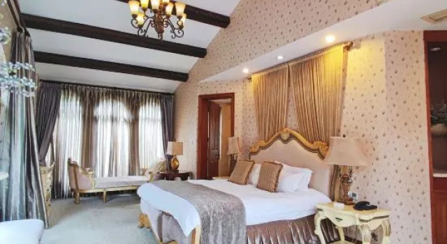 Люкс Deluxe Baden Town Hot Spring Villa