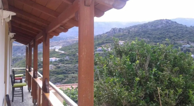 The House of Summer Winds, Prenota Hotel Evdilos Icaria