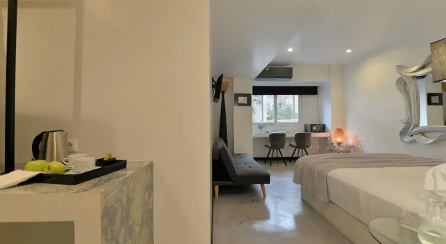 Номер Premium Alter Athens