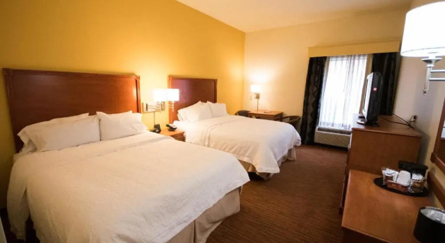 Четырёхместный номер Standard Hampton Inn & Suites St. Louis-Chesterfield