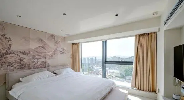 Люкс Presidential с 3 комнатами с видом на город Manxin Hotel Dalian Xinghai Square
