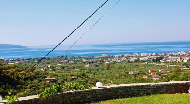 Bilines Home, Prenota Hotel Hotel a Kalamata con parcheggio, Parcheggio