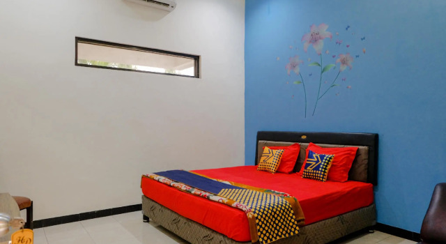Standart üç kişilik oda Hotel O Dewi