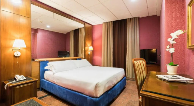 Двухместный номер Standard Madison Hotel