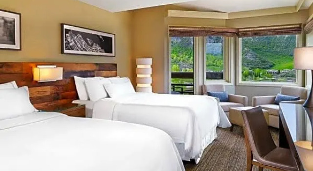 Четырёхместный номер Deluxe с видом на горы Viewline Resort Snowmass, Autograph Collection