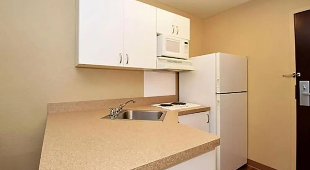 Четырёхместный номер Standard MainStay Suites Rochester South Mayo Clinic
