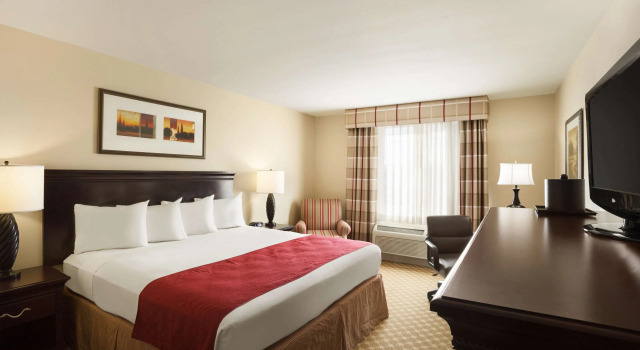 Comfort Inn & Suites Dothan Northside Plaza