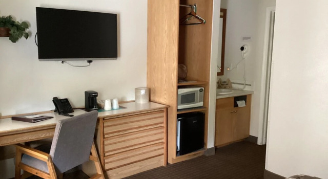 Четырёхместный номер Standard Ocean Breeze Motel