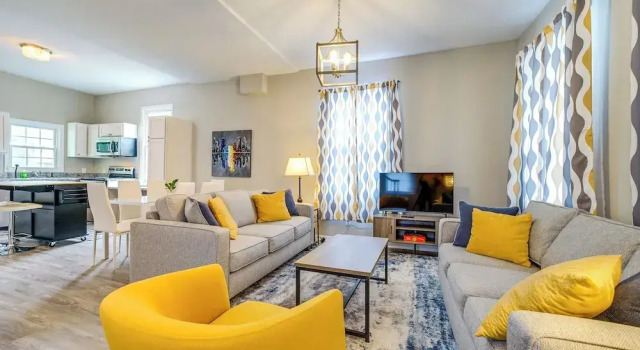 Коттедж Wilmington Getaway Near Riverwalk + Downtown!