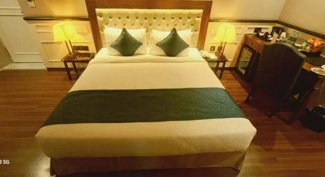 Nambiar Club Bellezea, Забронировать Отель Бизнес-отели штата Карнатаки, 4* 5*