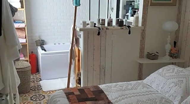 Demeure Prosper 1 chambre d'hôte avec petit déjeuner compris, Rezervasyon Otel Labégude Rhône-Alps