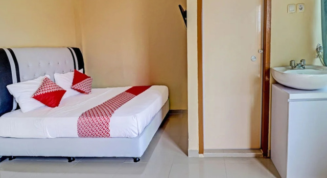 Arizon Kost By OYO, Rezerwuj Hotel Jambi 