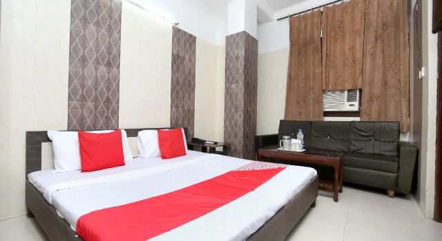 OYO 24333 Hotel Sartaj Inn, Book Hotel Amritsar Punjab