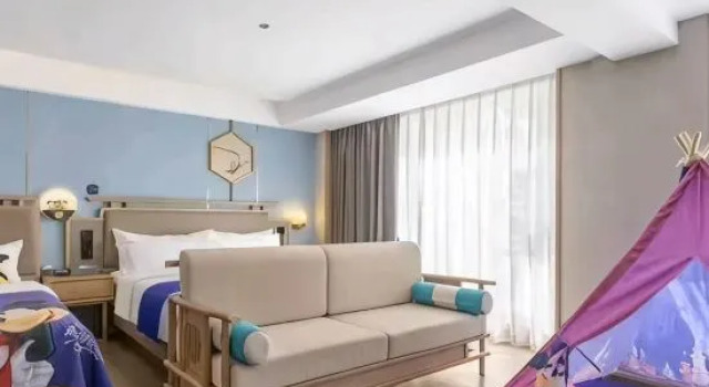 Семейный люкс Kunming Guandu Muyunpan Garden Resort Hotel (Hai Le World Shijicheng Changhong West Road Branch)