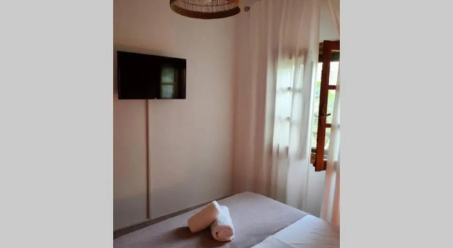 Olivia's Guest House, Book Guesthouse Chorefto 