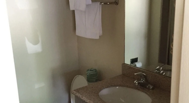 Standard Doppel Zimmer Scottish Inns