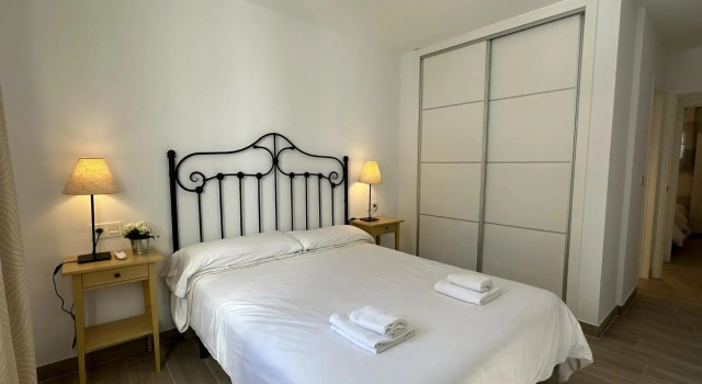 Nerja Paradise Rentals - Apartment El Califa 3, Забронировать Апартаменты/квартира Отели Нерха с бассейном, рядом с Tuesday Market, Бассейн