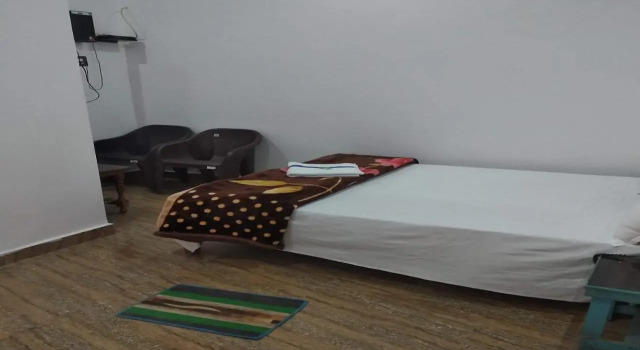 Hotel Rajganga, Забронировать Отель Гонда штат Уттар-Прадеш