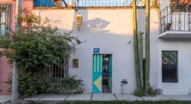 Art Cloud Guest House, Забронировать Гостевой дом Гостевые дома Сан-Мигель-де-Альенде, рядом с Public library, Гостевой дом