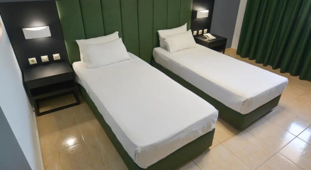 Трёхместный номер Standard Perinthos Hotel