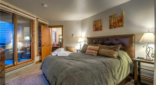 Lodge B 302