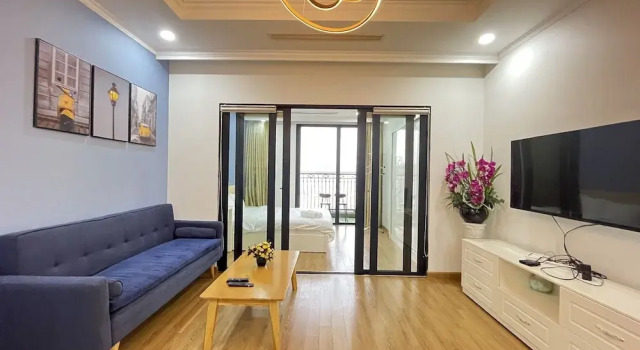 Апартаменты Superior Vinhomes Royal City by Emily in Town