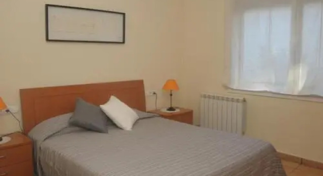 Apartaments Villa Conchi, Забронировать Вилла Отели Ситжес 3 звезды, рядом с Церковь Св. Варфоломея и Св. Текли, 3*
