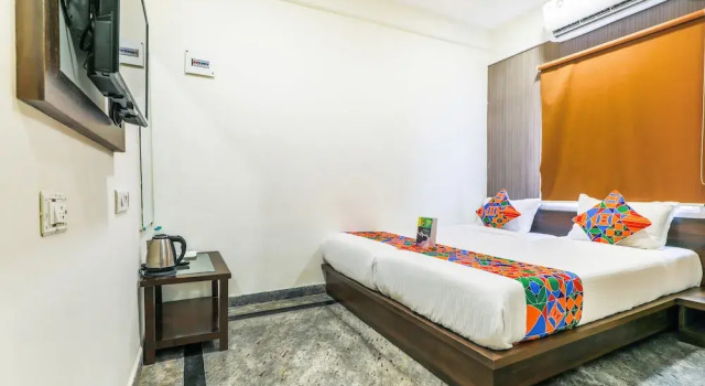 Fabhotel Star Holiday