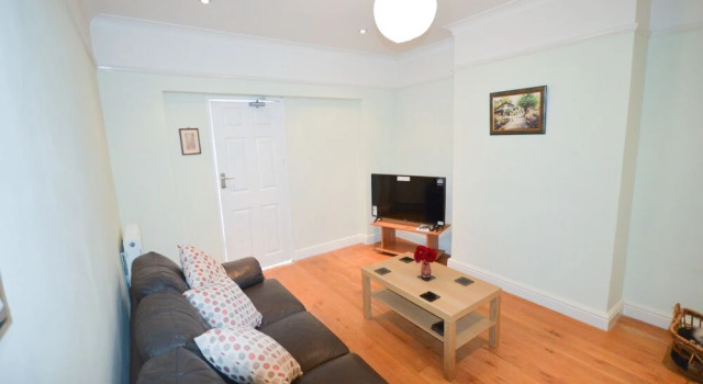 Fantastic 4 Bedroom House In Bath With Garden, Забронировать Отель Отели Bath and North Somerset 3 звезды, 3*