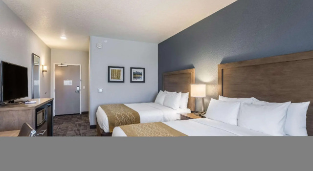 Четырёхместный номер Standard Comfort Inn & Suites Salt Lake City Airport