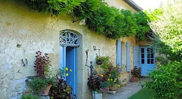 La Petite Provence de Touron, Prenota Bed & breakfast Pujols Gironde Entre-Deux-Mers