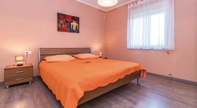 Stunning Home in Pula With Wifi and 4 Bedrooms