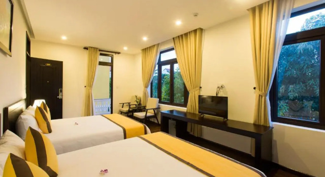 Люкс Family с балконом Hoi An Hai Au Boutique Hotel