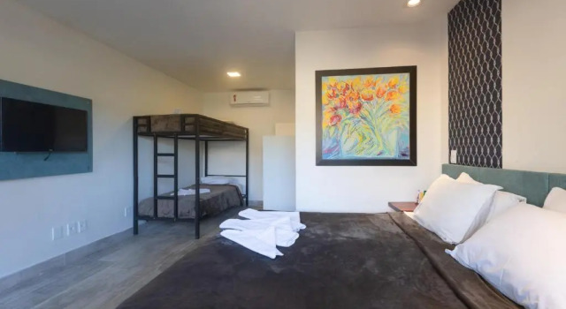 Четырёхместный номер Standard Hotel Barra da Lagoa by Latitud Hoteles