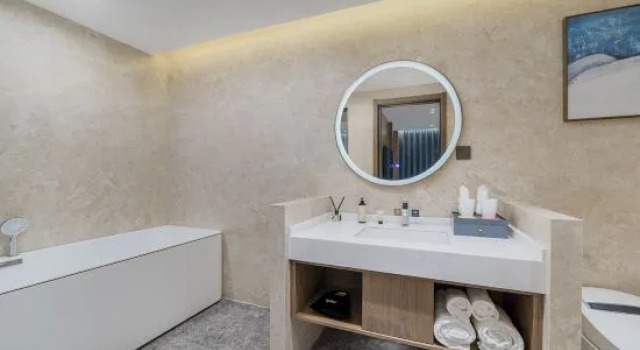 Люкс Deluxe Kyriad Hotel (Yangzhou Slender West Lake Wugang Wanda Plaza)