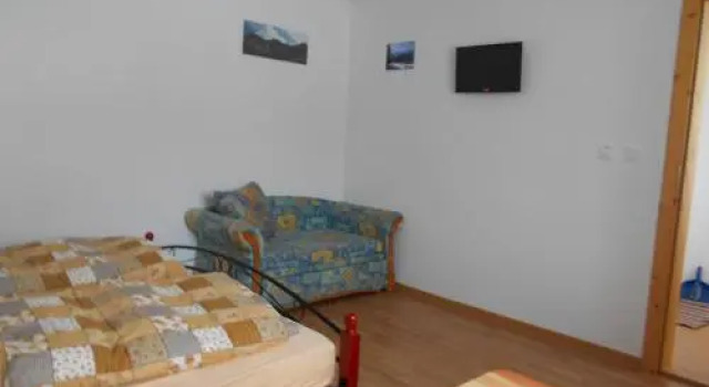 Apartments Zuzka, Varaa Huoneisto Hotellit Rohace pysäköinnillä, Pysäköinti