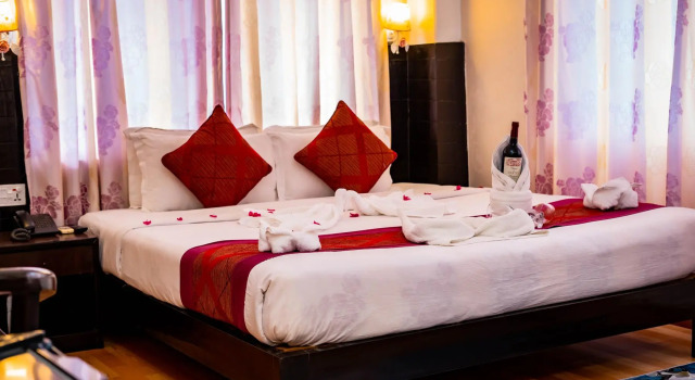 Полулюкс Hotel Guru Grand