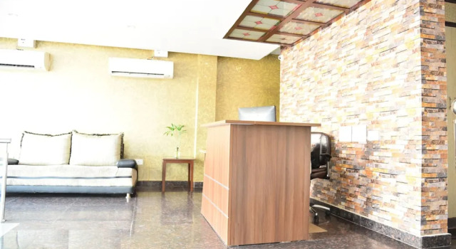 OYO 1417 Hotel Flora Inn, Varaa Hotelli Gurgaon 