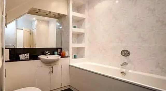Bett im Wohnheim Piries Hotel