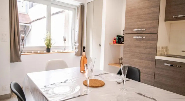 Grand T2 sur la route du Chateau dAmboise, Rezerwuj Apartament Amboise 