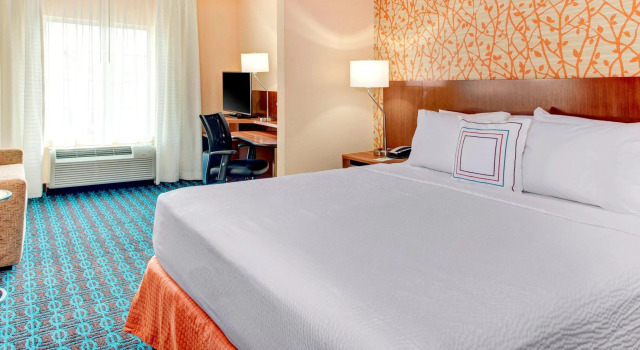 Двухместный люкс Fairfield Inn & Suites by Marriott Cape Cod Hyannis
