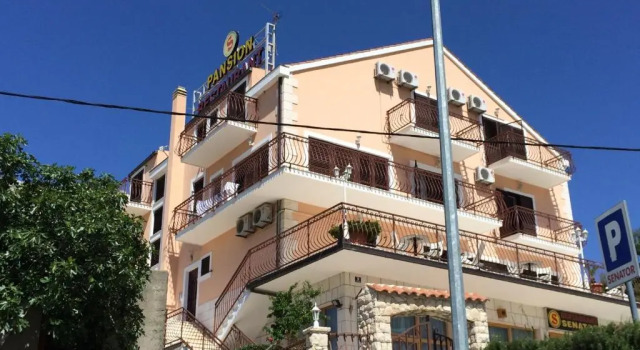 Bed & Breakfast Senator, Book Hotel Podstrana Split Region