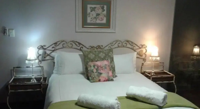 Tuscana Villa Guesthouse, Book Villa Hoteller i Kroonstad med pool, Swimmingpool