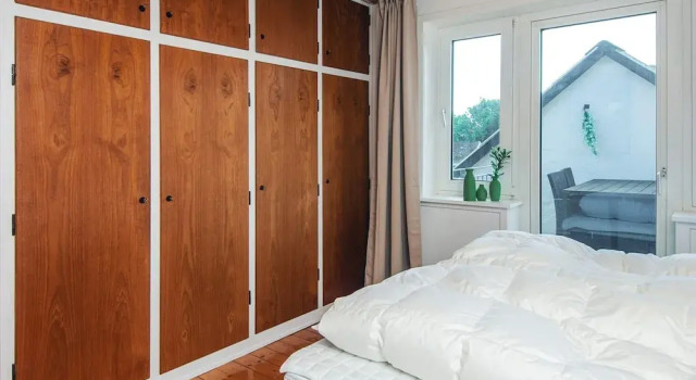 4 Star Holiday Home in Bronderslev, Забронировать Дом для отпуска Отели Брённерслев с парковкой, Парковка